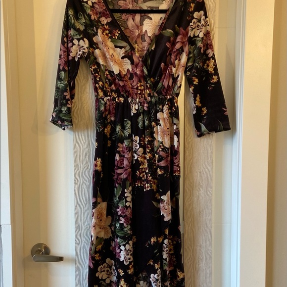 Dresses & Skirts - Long Velvet Dress